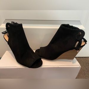 Women’s Lauren Conrad Wedge